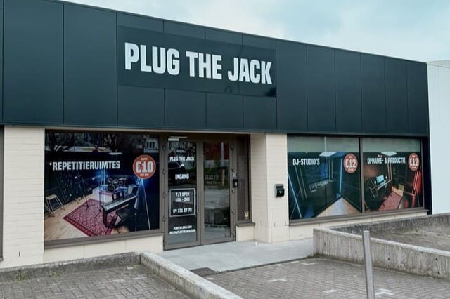 Gevel en ingang van Plug The Jack Gent