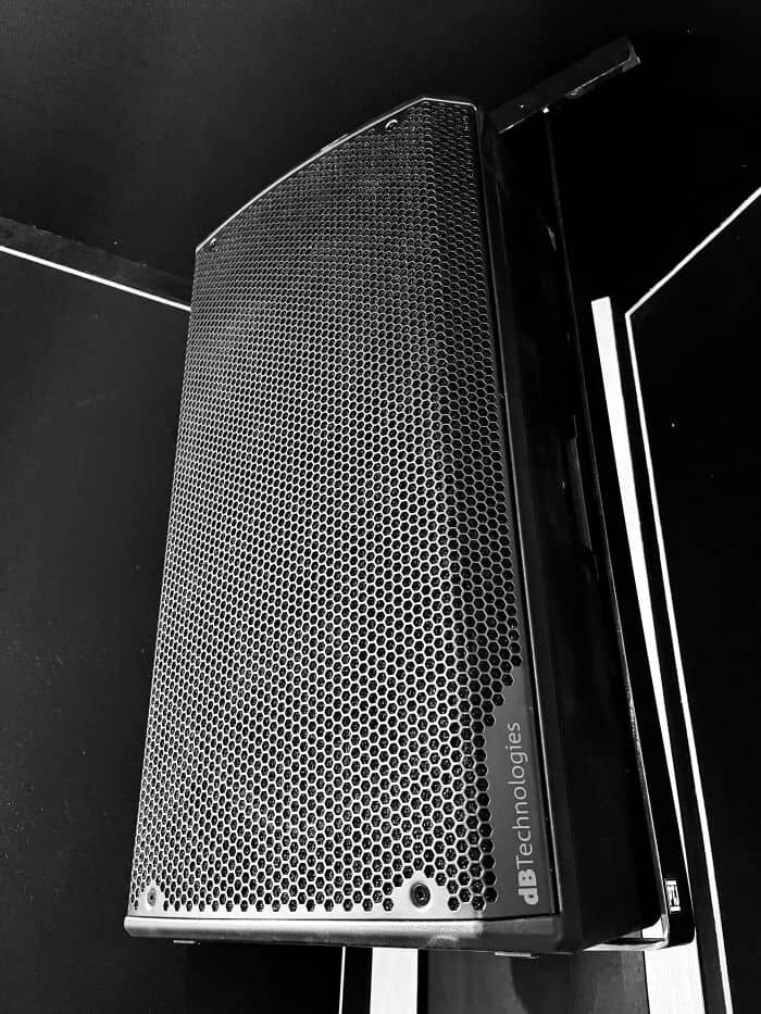 Enceintes DB Technologies Opera 12